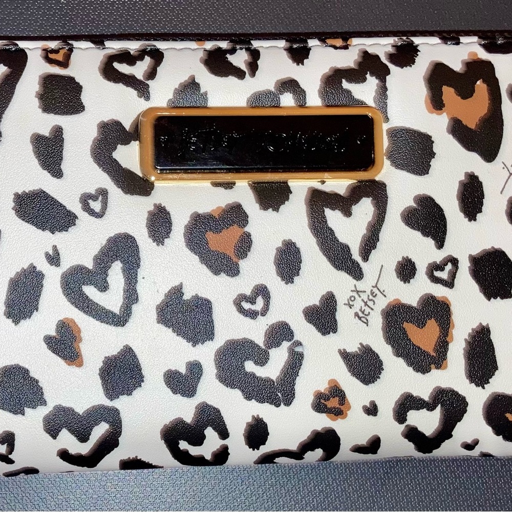 Betsey Johnson Black and Brown Heart Leopard Wallet